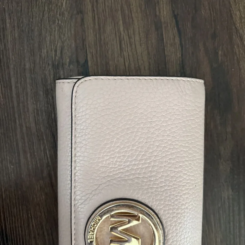 Michael Kors  Fulton Pebble Leather Flap Continental Wallet Ballet Pink 90s Y2K